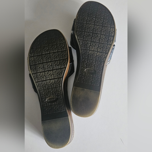 Dr Scholl's Advanced Comfort Vinyl Sandals - Picture 3 of 12